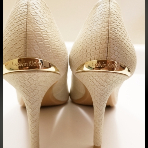 Calvin Klein Textured Cream Heels - Picture 1 of 3